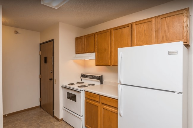 Hillview Apartments