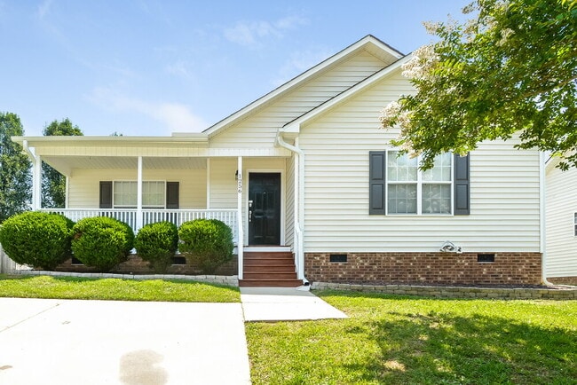 Building Photo - 1256 Grovewood Dr