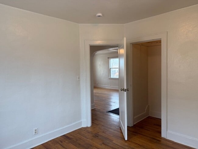 Photo - Thirteenth 2104 &amp; 2102 Unit 2104 - Apt A