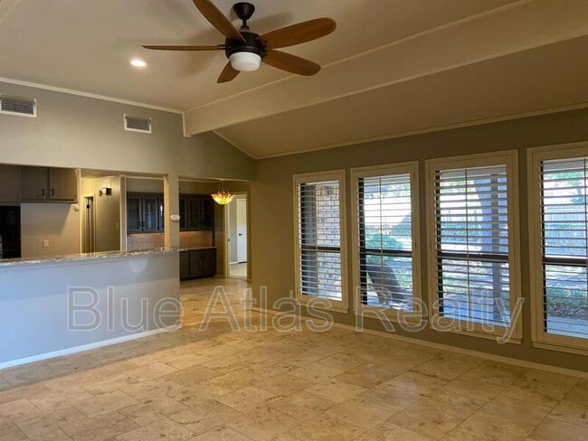 Photo - 4854 Starcrest Ct