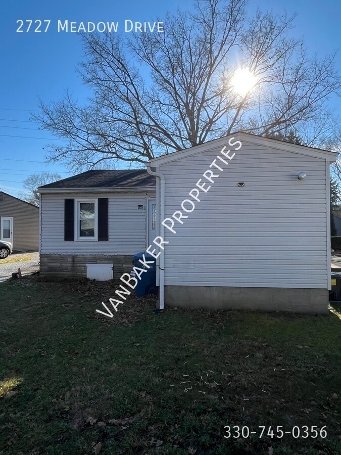 Photo - 2727 Meadow Dr