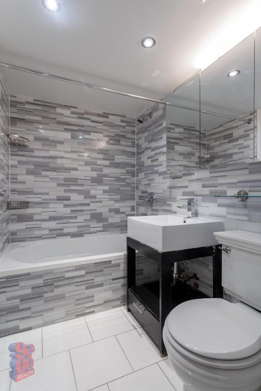 Photo - 145 E 26th St Unit 5C