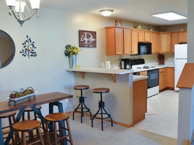 Photo - 20613 Fenston Ave N