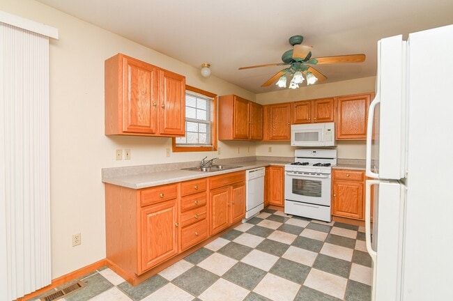 Photo - 5204 Deer Ridge