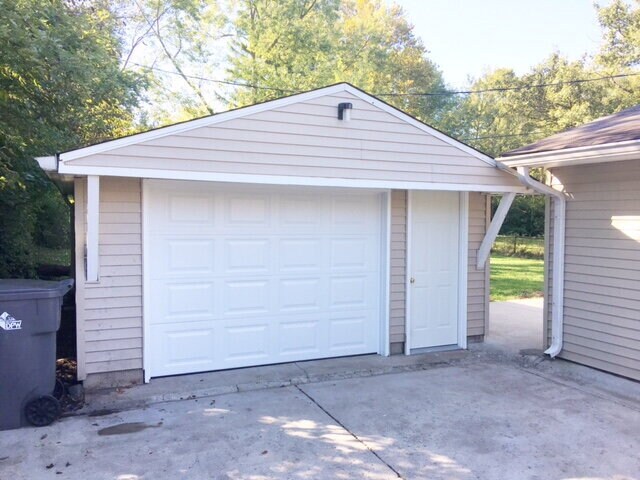 Photo - GORGEOUS EAST SIDE 3 BR/1.5 BA STONE RANCH AVAILABLE NOW!