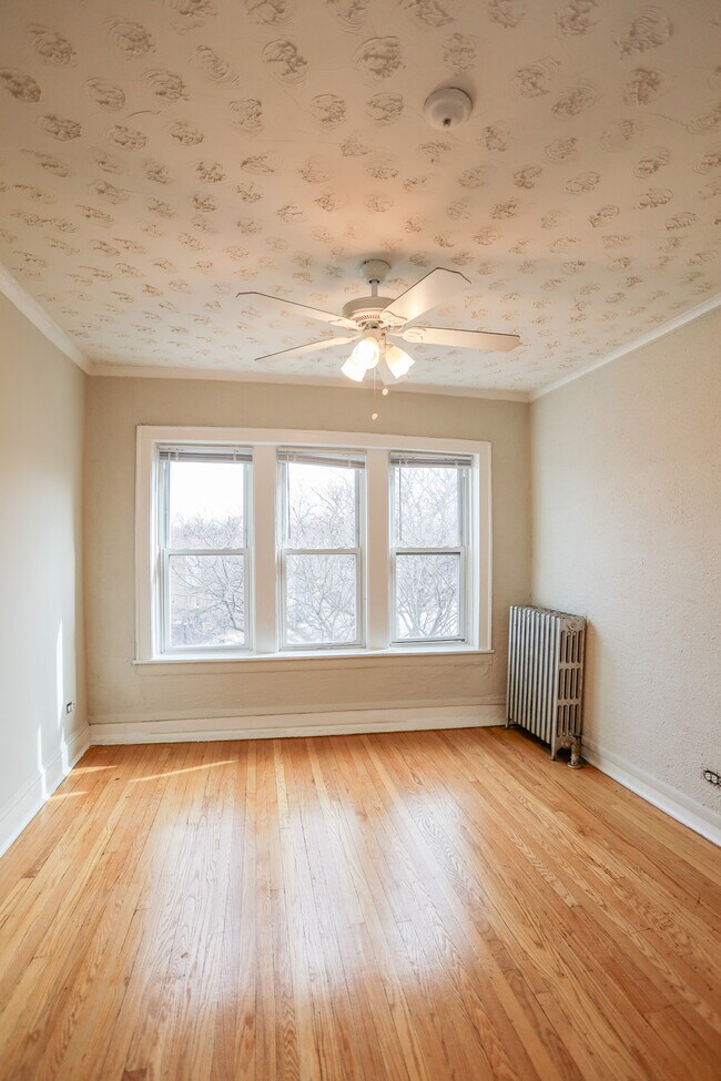 Photo - 4134 N Avers Ave Unit #2B