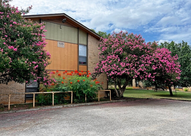 Building Photo - 103 Fenway Loop Unit 101