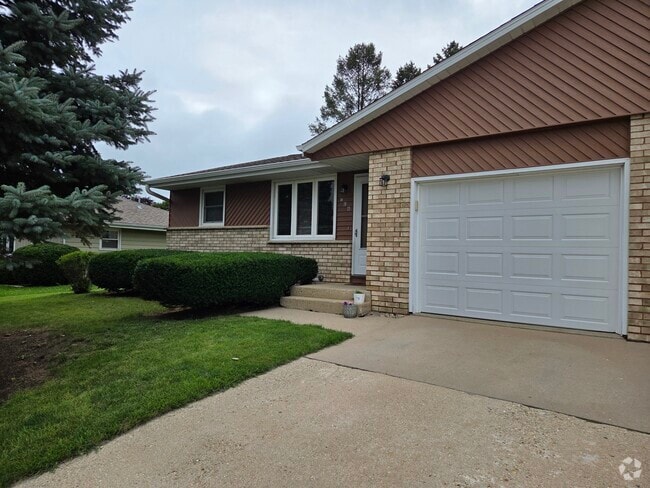 Building Photo - 106 Westridge Rd Rental