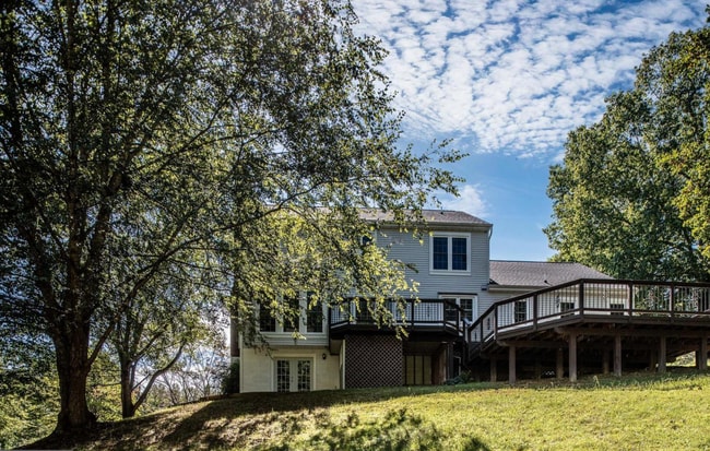 Photo - 10622 Edinburgh Dr