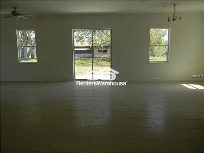 Photo - 701 Armadillo Dr