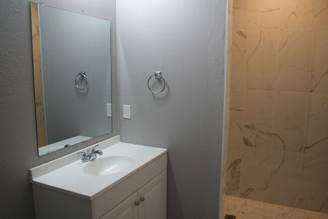 Photo - 2319 NW 12th St Unit A