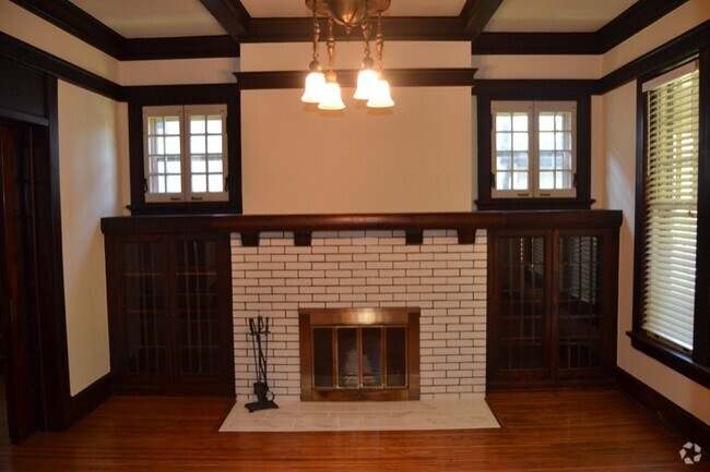 Building Photo - 2217 Belmont Blvd Unit 1B Rental