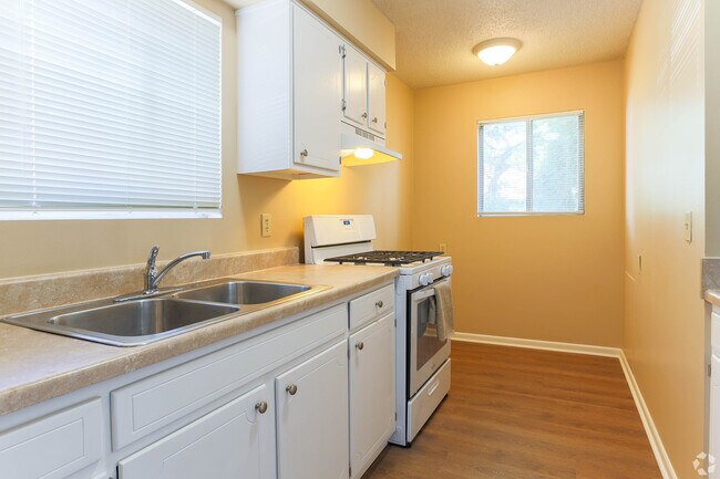 Wakeley Pointe Apartments