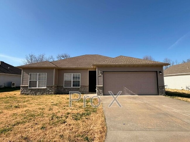 Photo - 1604 Prier Ln