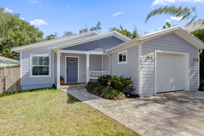 Photo - 405 2nd St