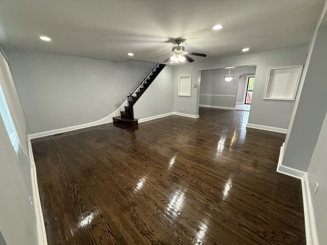 Building Photo - 1610 Park Blvd
