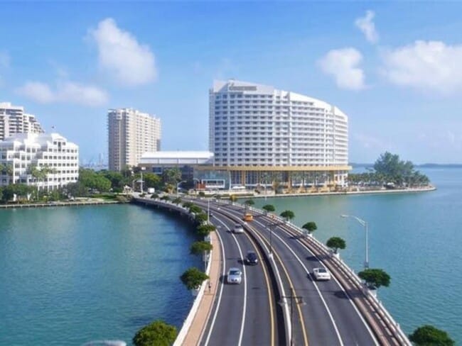 Building Photo - 520 Brickell Key Dr Unit A-1200