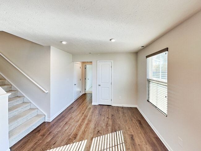 Photo - 855 Black Rock Cir