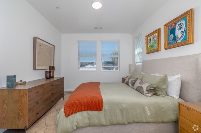 3BR, 3BA - 1,356SF - Bedroom - Desert Meadows Townhomes