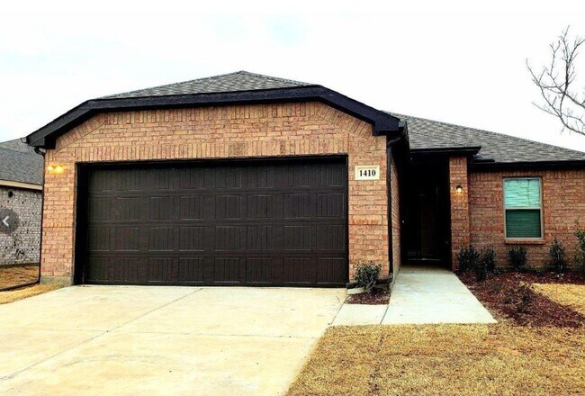 1410 Brindle Dr