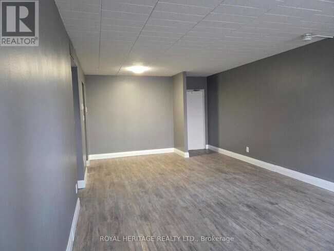 Photo - 8800 Willoughby Dr Unit 104