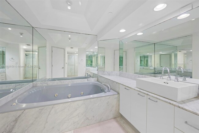 Photo - 4000 Island Blvd Unit #903