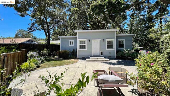 Photo - 3484 Moraga Blvd House