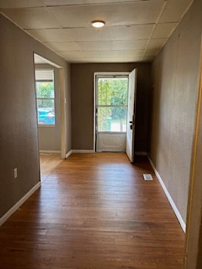 Photo - 3 bedroom, 1 bathroom Triplex: Martinsville