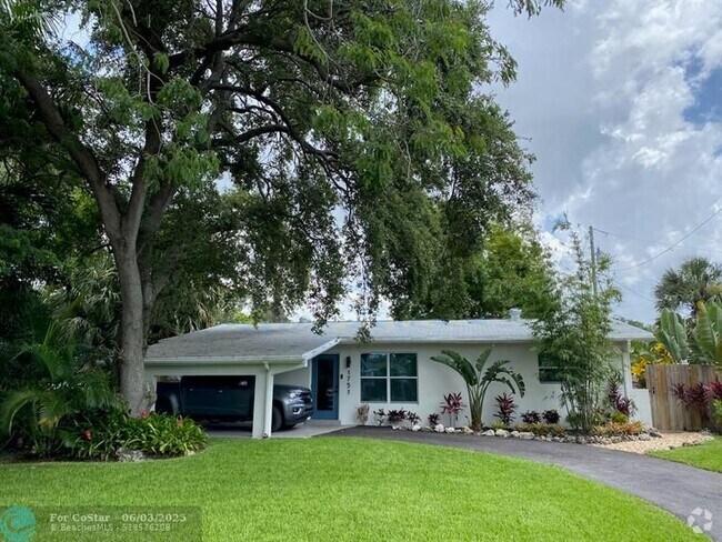 Building Photo - 1751 SW 32nd Ct Rental