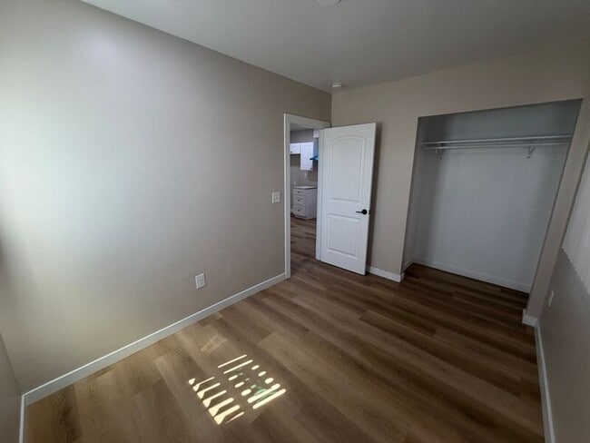 Photo - 251 W 5th Ave