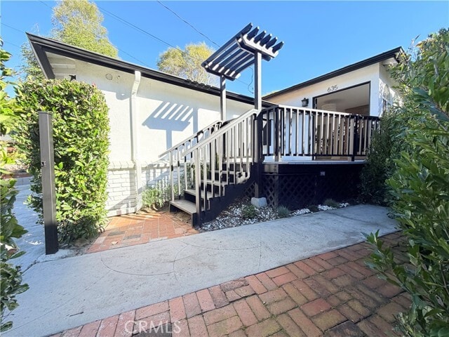 Photo - 635 St Ann's Dr