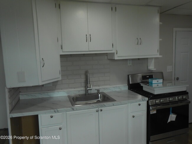 Photo - 716-718-718 Landis St