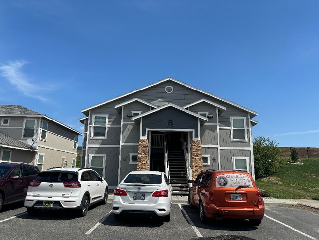 Photo - 6005 Chapel Hill Blvd Unidad B201