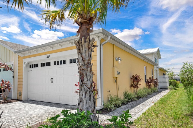 Building Photo - 109 Salt Shaker St