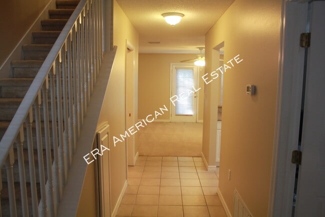 Photo - 976 Scenic Oak Ln