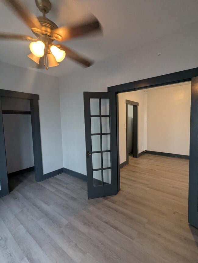 211 W 10th Ave
