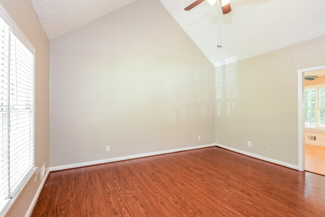 Photo - 503 Brooksdale Dr