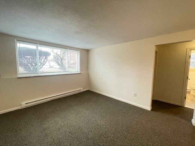 Photo - 181 Loudon Rd Unidad 201