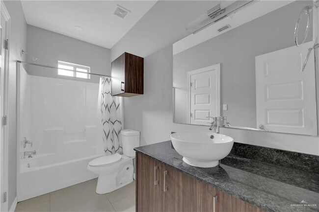 Photo - 2706 Larkspur Ave Unidad 1