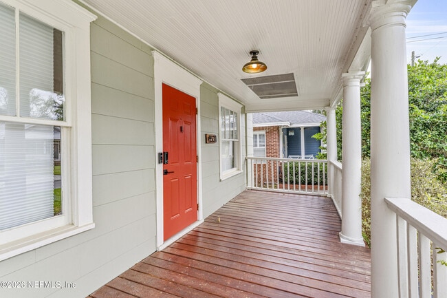 Photo - 4531 Attleboro St