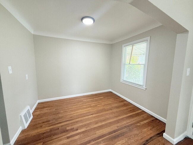 Photo - Freshly Renovated 3-Bedroom Home – Quality...