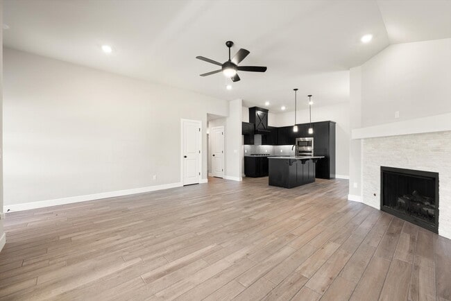Photo - 13933 Klinsman Rd
