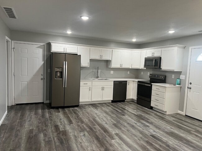 Photo - 109 Makayla Ave Unit #3