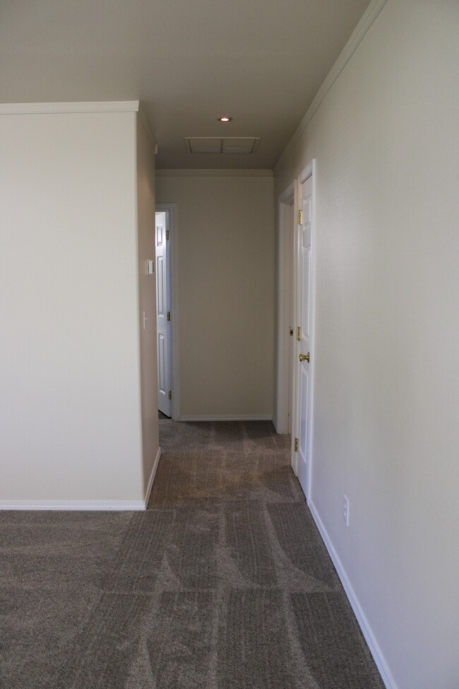 Photo - 1497 Trisha Way