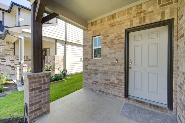 Building Photo - 2215 Emerald Diamond Ct