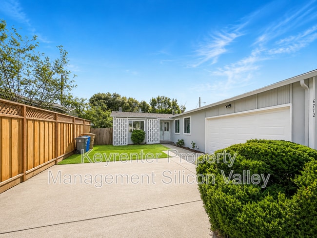 Photo - 6772 John Dr