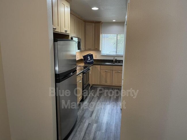 Photo - 1420 Sherman Ave