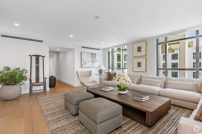 3BR, 5BA - 3,525SF - Living Room