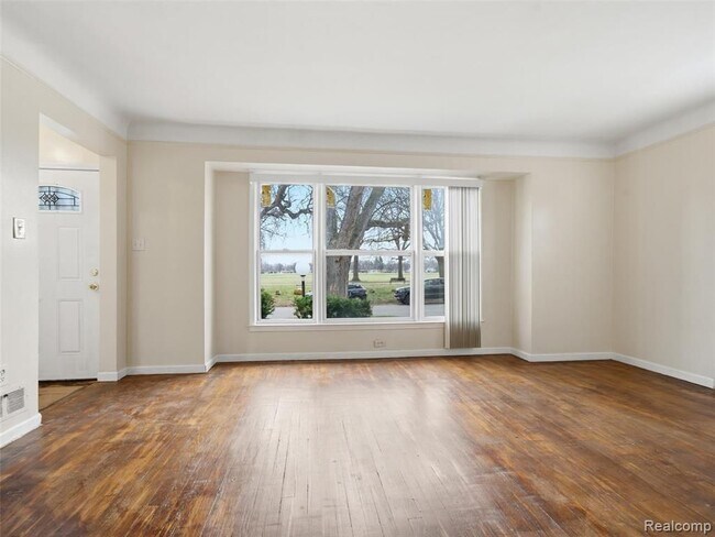 Photo - 20271 Grandville Ave
