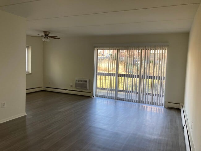 Photo - Hollow Run Apartments
